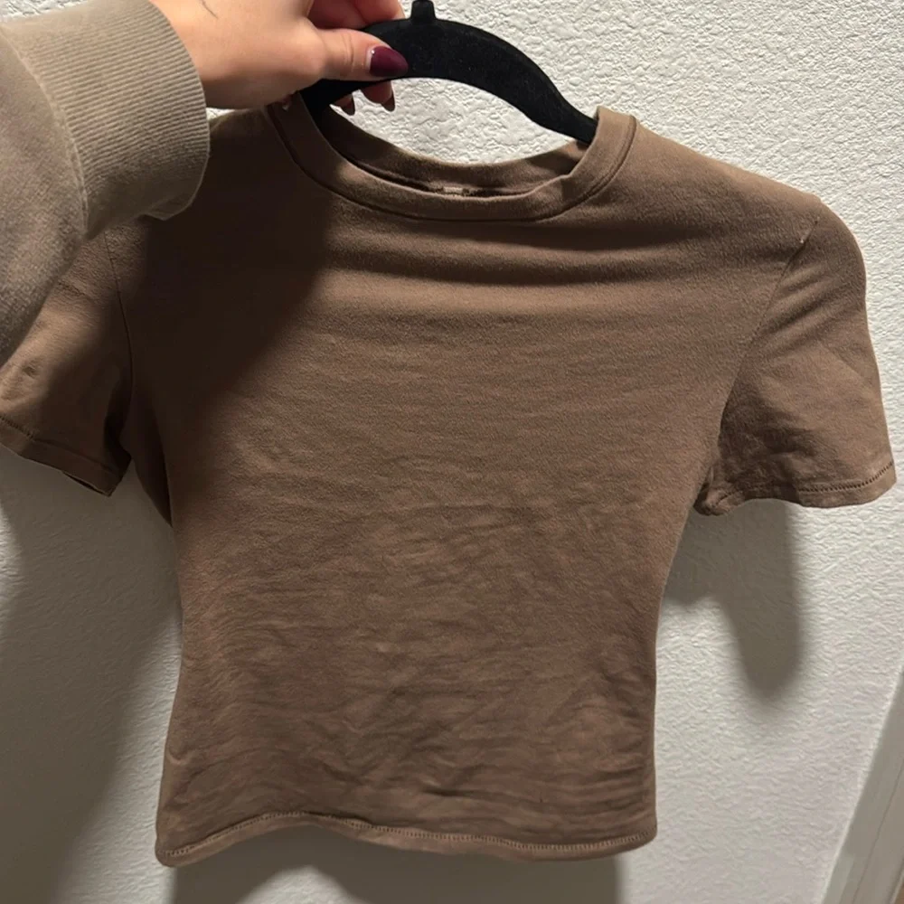 Skims Cotton Jersey TShirt
In Truffle - Picture 3 of 3